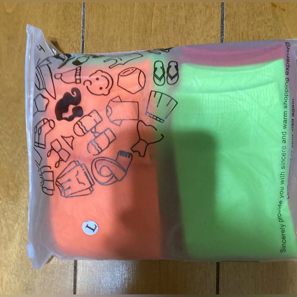 NWT American Trends Kids Size Large Neon Orange, Green and Red Socks (6 Pair)